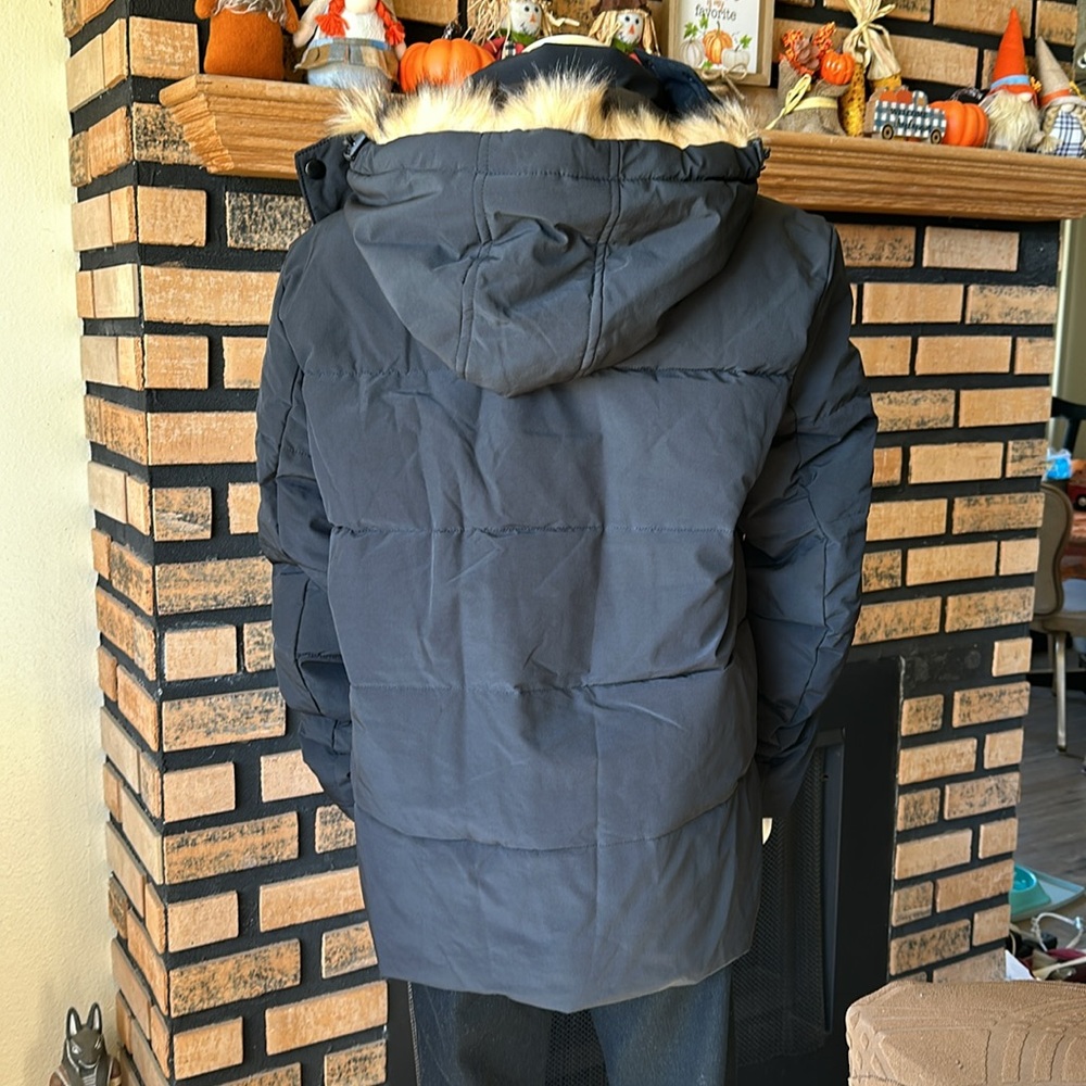 Black puffer long coat with faux fur hood size Large - Picture 13 of 16